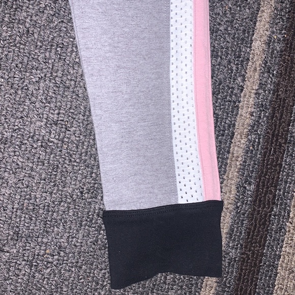 PINK Yoga Pants - Picture 4 of 10